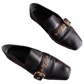 Scarpe da donna Louis Vuitton con fibbia dorata