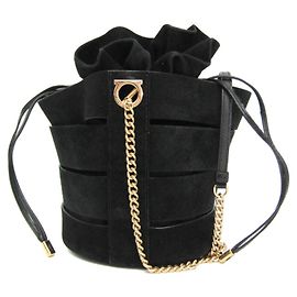 Borsa a spalla in pelle nera Gancini di Salvatore Ferragamo