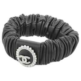 Chanel AA8551 Scrunchie in pelle