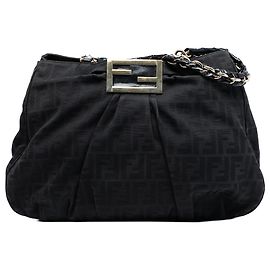 Fendi Gran Tote Mia en Lona Zucca Negra