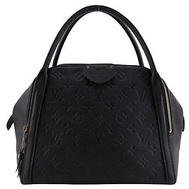 Louis Vuitton Male MM Handbag