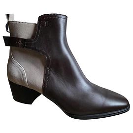 Botines Tod's de cuero marrón y ante beige