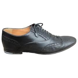Gucci Oxford Schuhe aus schwarzem Leder