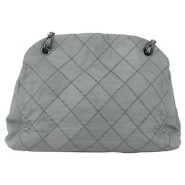 Chanel Just Mademoiselle gestepptes Leder