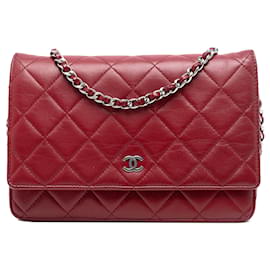 Portafoglio Chanel CC Matelassé in Pelle di Agnello con Catena