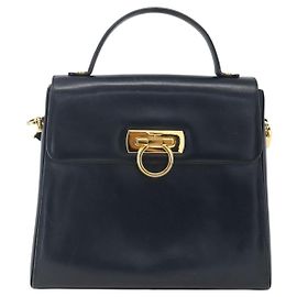 Salvatore Ferragamo Gancini Convertible Top Handle Pelle Medium