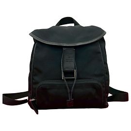 Mini sac à dos en nylon et cuir de veau Gucci