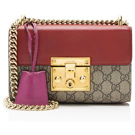 Borsa a Spalla Piccola Padlock GG Supreme di Gucci