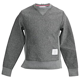 Grauer Baumwollpullover mit Thom Browne Logo-Patch
