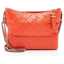 Chanel Gabrielle Medium Hobo aus Gealtertem Kalbsleder