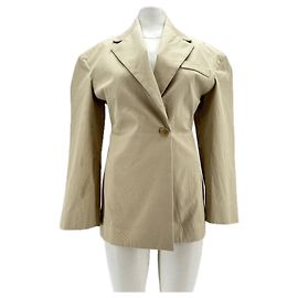 Autre Marque Blazer beige ajustado con hombreras