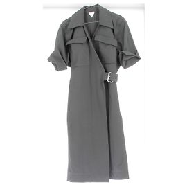 Vestido midi Bottega Veneta caqui de algodón con cinturón