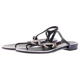 Sandales Chanel en cuir bleu marine