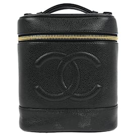 Beauty case vintage senza tempo Chanel Caviar Piccola