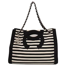 Borsa Tote Chanel con catena