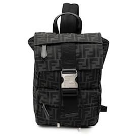 Fendi Schwarzer kleiner Zucca-Canvas Fendiness-Rucksack