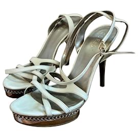 Sandali con tacco Guess in pelle bianco e argento 40
