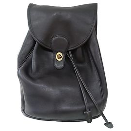 Schwarzer Leder-Rucksack von Coach
