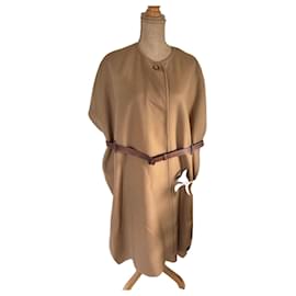 Capa Burberry de cachemira color camel
