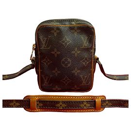 Mini Danube Monogram Leder Schultertasche von Louis Vuitton