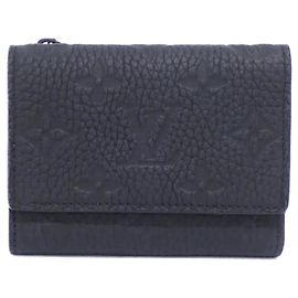 Cartera Pilot Monogram Taurillon Louis Vuitton