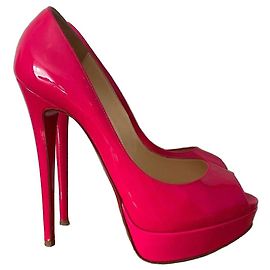 Décolleté Peep-Toe Hot Chick di Christian Louboutin