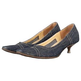 Miu Miu Décolleté Kitten in Denim con Punta Quadrata degli Anni 2000