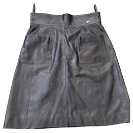 Gonna midi in pelle di agnello grigio scuro/blu navy vintage Chanel Autunno 2007 - FR 38 UK 10