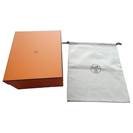 Hermès box for Hermès Birkin 25 handbag 1497 with its chevron