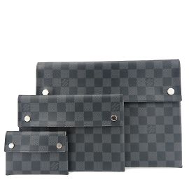 Borsa Clutch Alpha Triple di Louis Vuitton