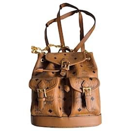 MCM Rucksack aus Leder in Cognac