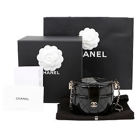 Chanel Pequeño bolso cruzado de cosméticos