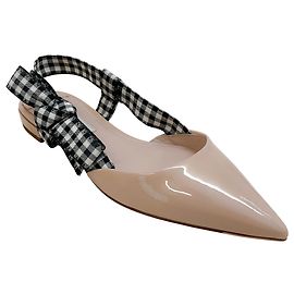 Ballerine in pelle verniciata nude Miu Miu con slingback a quadretti neri / bianchi