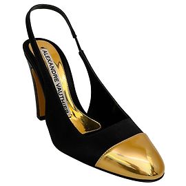 Pumps Slingback in Satin Nero Alexandre Vauthier con Punta Dorata