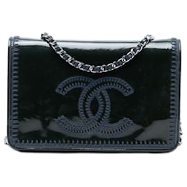 Chanel Blau CC Lackleder Geldbörse mit Whipstitch-Kette