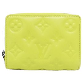 Louis Vuitton Coussin Portefeuille Lou M83210 Wallet