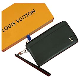 Cartera Zippy Dragonne Taiga Louis Vuitton