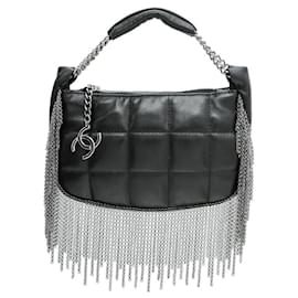 Seltene Chanel 02A Mini Schwarze Gequiltete Lammleder Tasche mit Silberner CC Kette