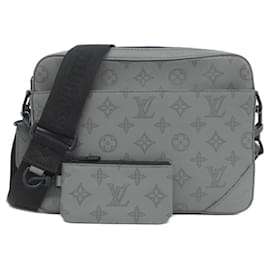 Louis Vuitton Monogram Shadow Duo Umhängetasche