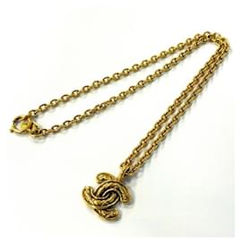 Collar CHANEL Vintage Matelassé Coco Mark en GP dorado - Chanel