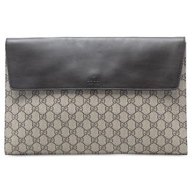 Gucci Beige GG Supreme Envelope Clutch