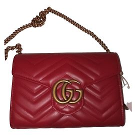 Portafoglio Gucci Marmont con Catena