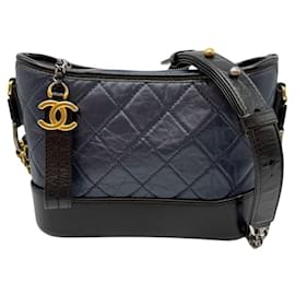 Chanel Borsa hobo piccola Gabrielle con catena blu navy