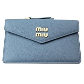 Miu Miu Tarjetero dorado claro