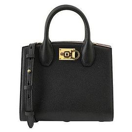 Salvatore Ferragamo Bolso Studio Gancini Negro