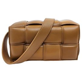 Bottega Veneta Camel Padded Cassette Cintura Slingback VCQR
