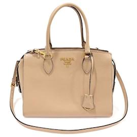 Beige Grace Pelle di Vitello Lettera Dorata - Prada