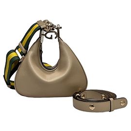 Gucci Sac à épaule pour femmes Atashu petit beige