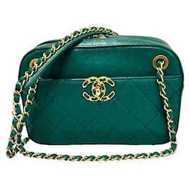 Chanel Borsa a tracolla con catena per fotocamera verde