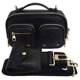 Louis Vuitton Borsa a tracolla in pelle di vitello nera con più tasche utilitarie